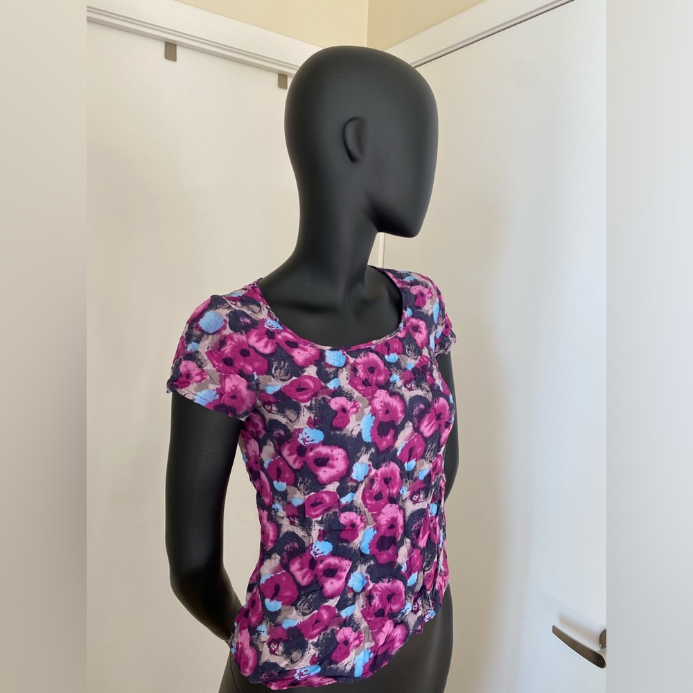 Abstract Floral Top - Picture 3 of 3